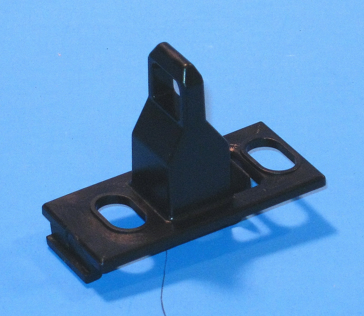 WP8181651 Whirlpool Door Strike