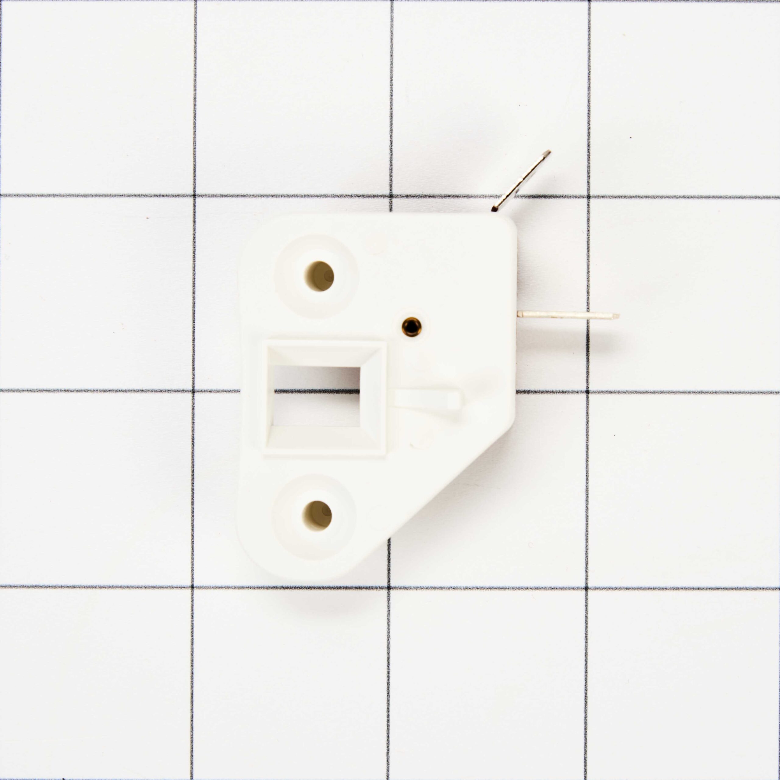 WP8182530 Whirlpool Door Switch - Image 2
