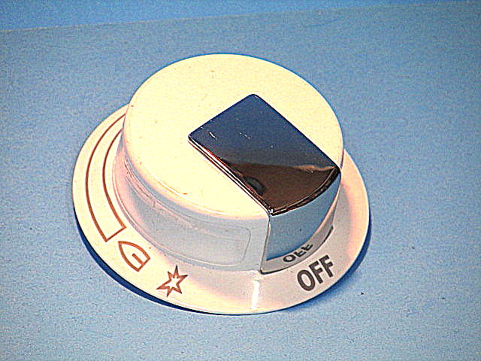 318905200 Frigidaire Oven Knob