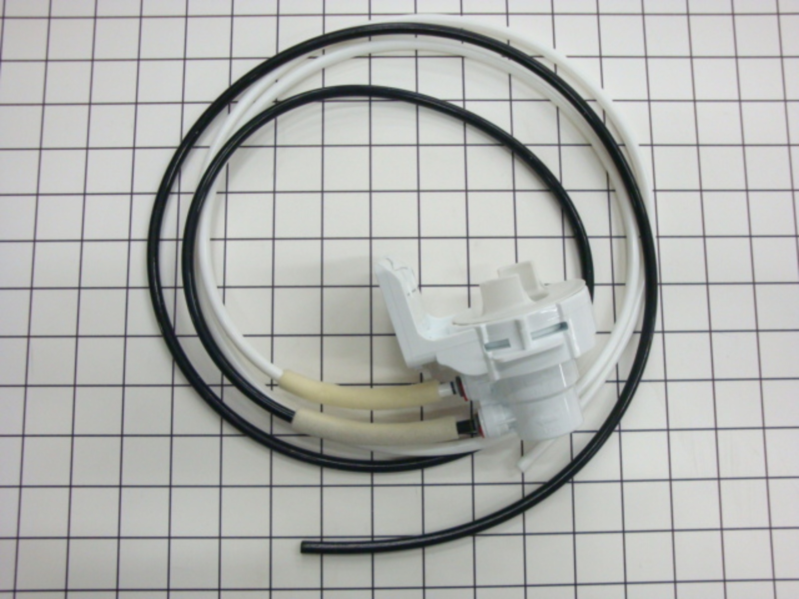 DA97-06317A Samsung Replacement Refrigerator Water Case Filter Assembly