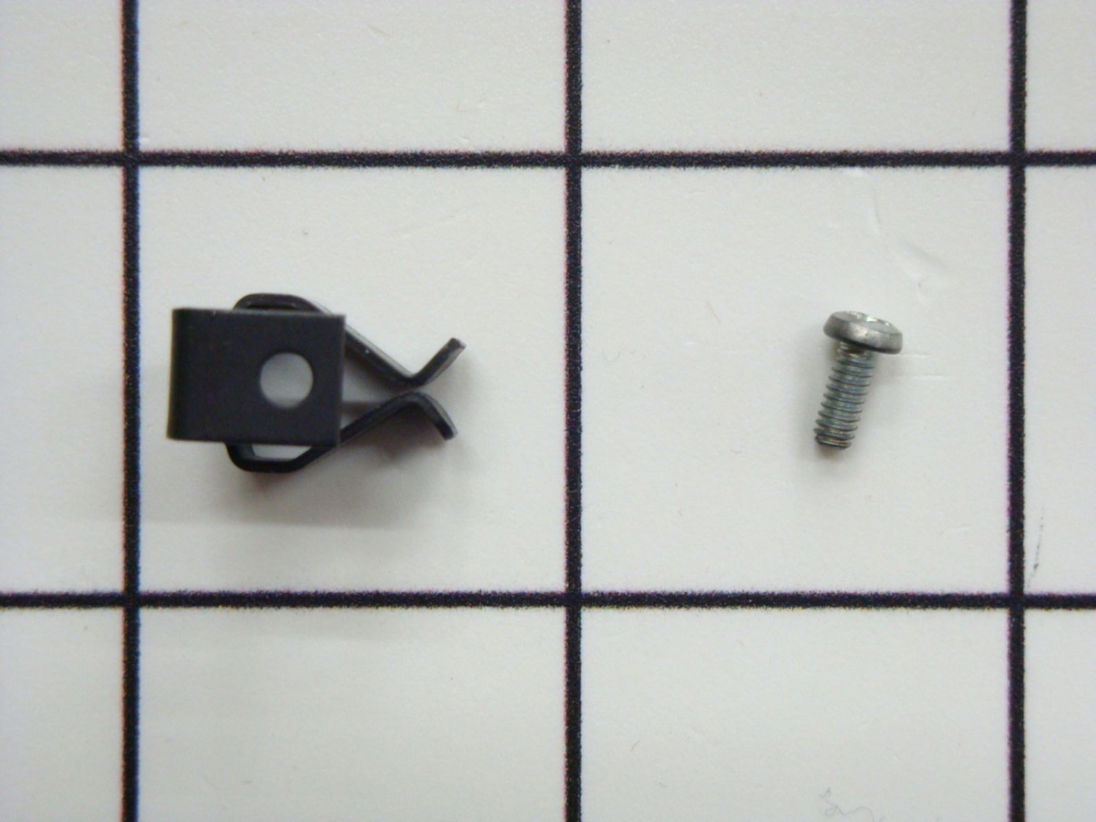 814103 Whirlpool Clip